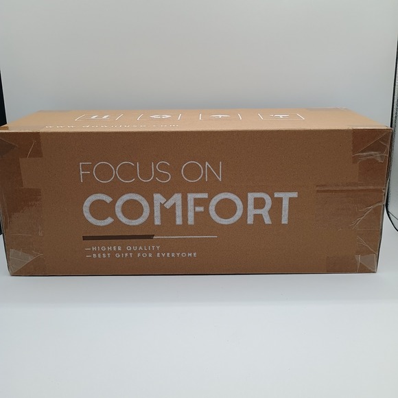 Downluxe Queen Lightweight All Season Down Comforter Tan 90x90 Luxurious NIB - Picture 2 of 6